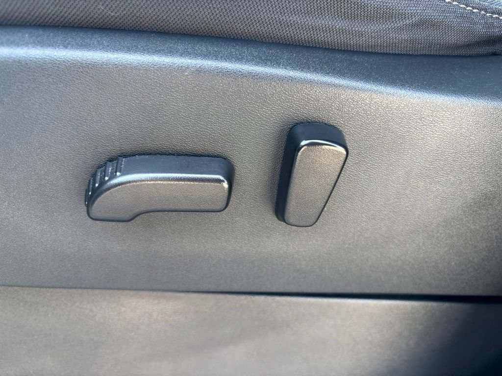 Certified 2023 Nissan Frontier SV AWD/4WD image 18