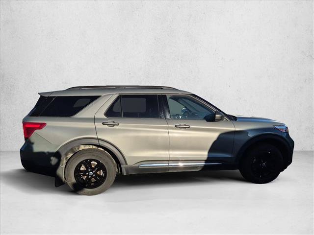 Certified 2020 Ford Explorer XLT AWD/4WD image 4