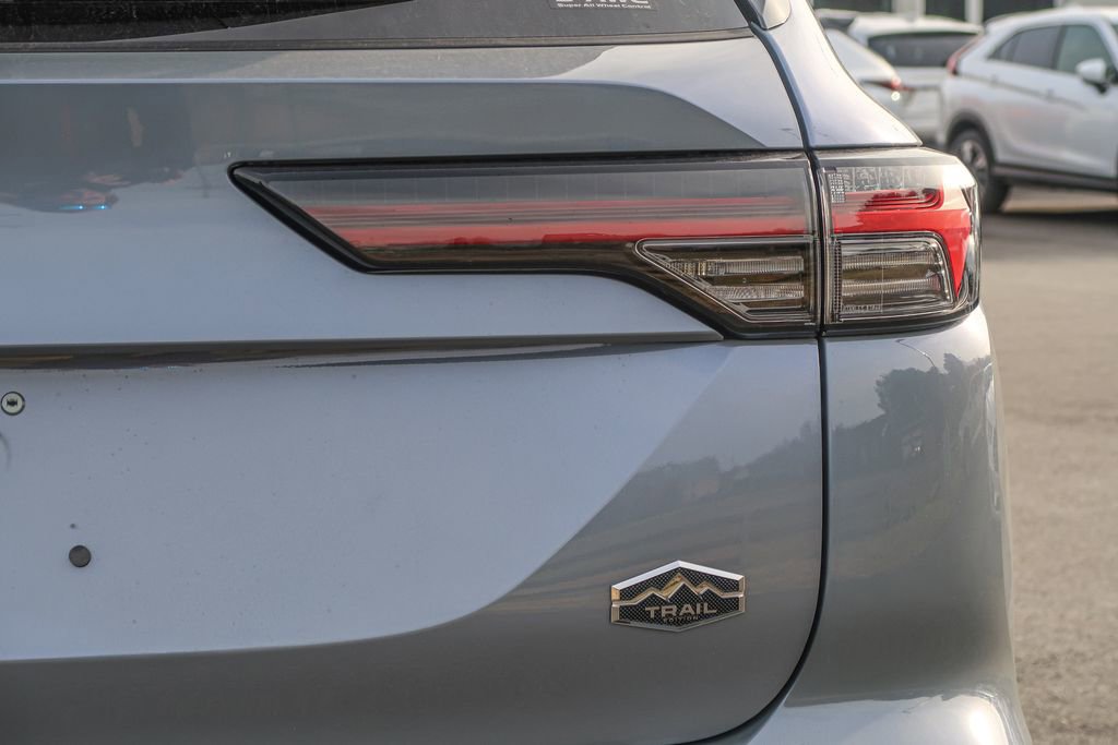 New 2026 Mitsubishi Outlander AWD image 16