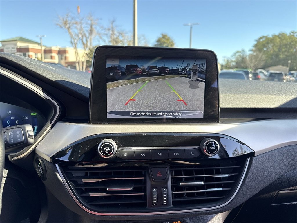 Used 2020 Ford Escape SE Sport image 19