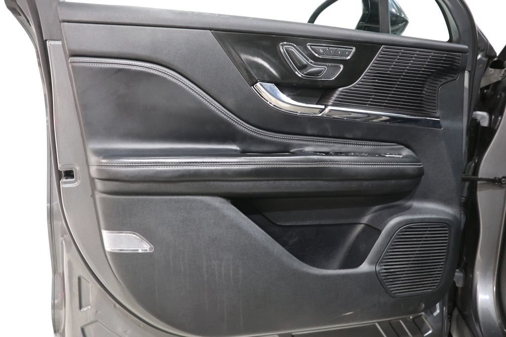 Used 2022 Lincoln Corsair Reserve AWD/4WD image 19