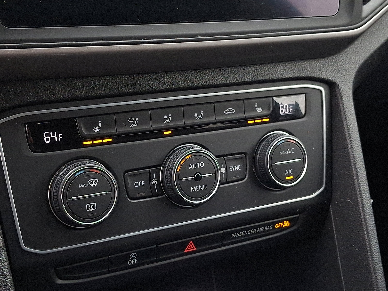 Used 2020 Volkswagen Atlas Cross Sport SE image 15