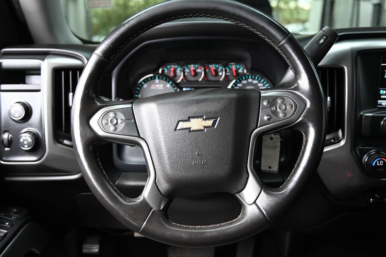 Used 2018 Chevrolet Silverado 1500 LT w/ All Star Edition AWD/4WD image 18