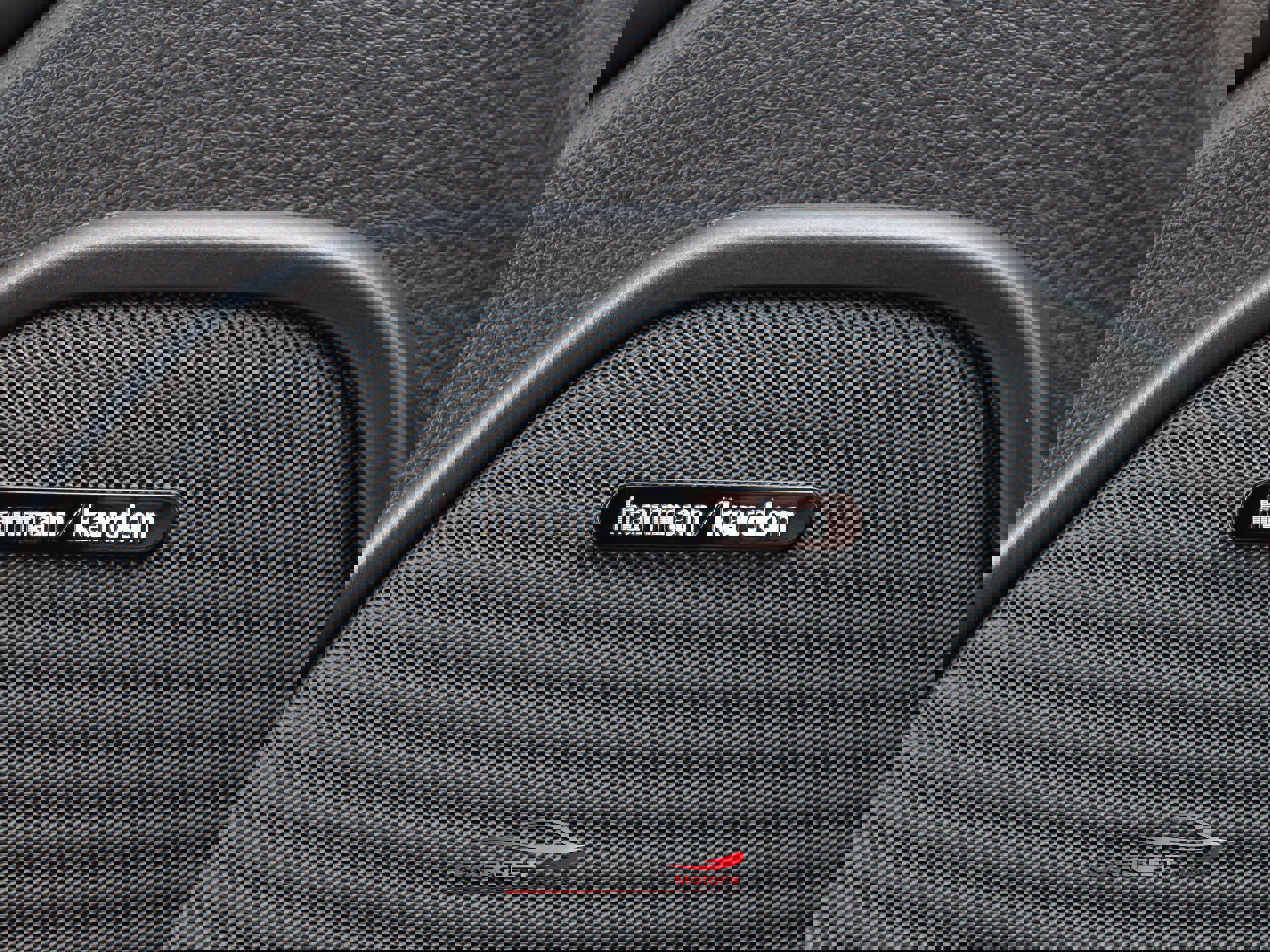 Used 2021 Dodge Durango R/T w/ Tow 'N Go Package AWD/4WD image 41