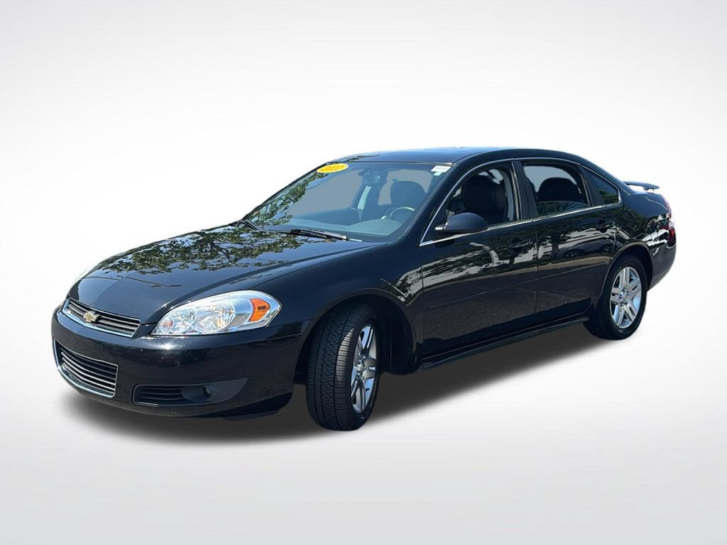 Used 2011 Chevrolet Impala LT w/ Luxury Edition Package FWD image 3
