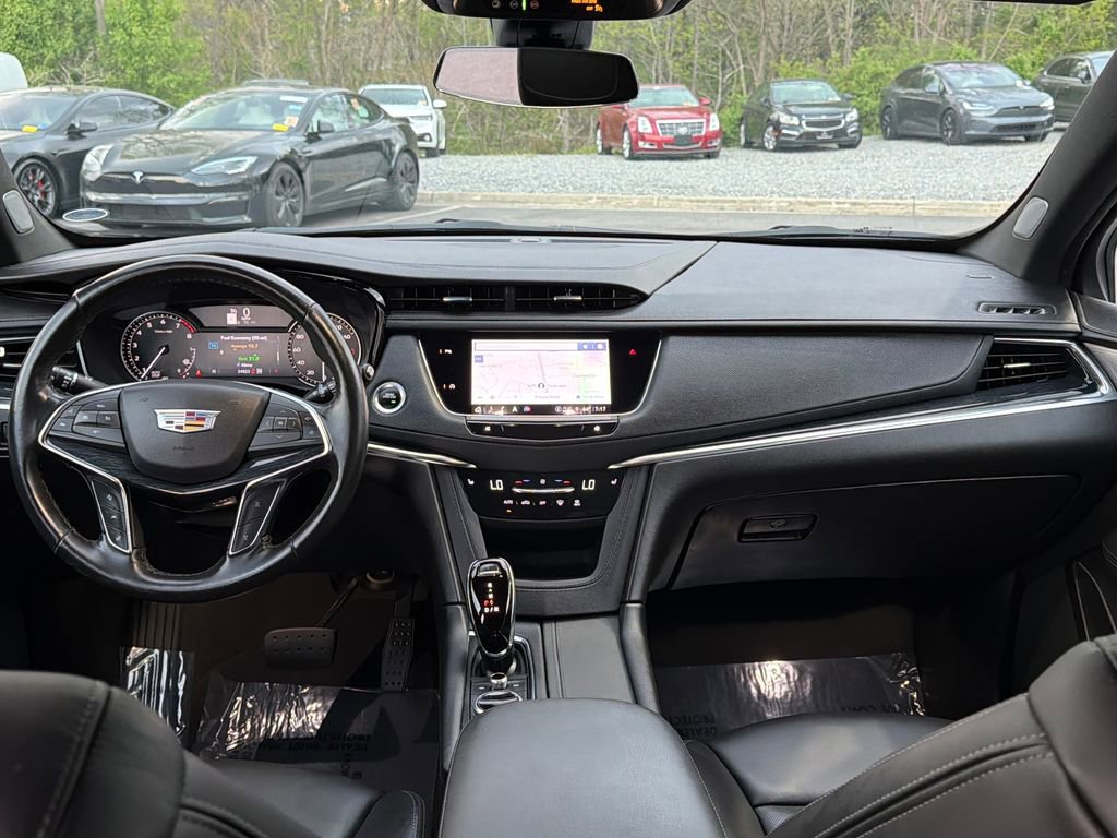 Certified 2023 Cadillac XT5 Premium Luxury w/ LPO, Floor Liner Package AWD/4WD image 12