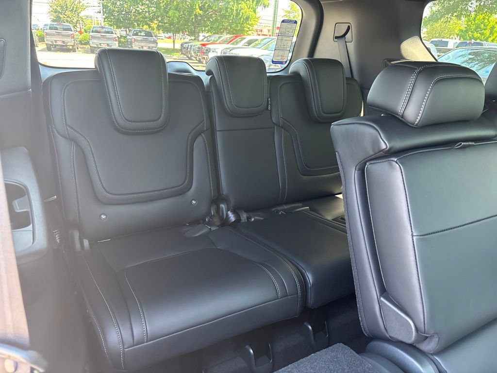 New 2026 Nissan Armada PRO-4X AWD/4WD image 18