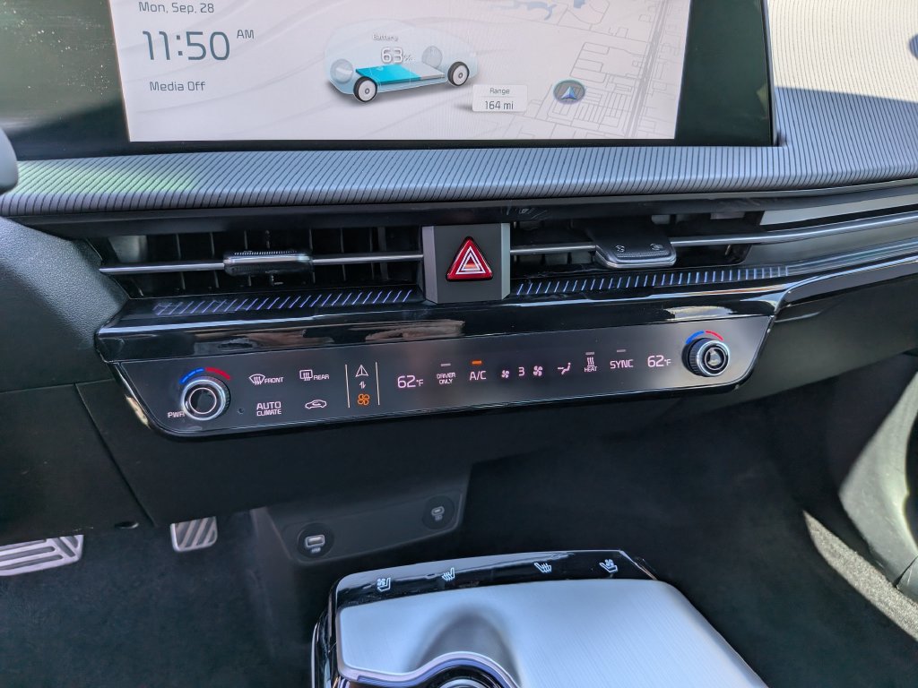 Certified 2024 Kia EV6 GT-Line RWD image 29