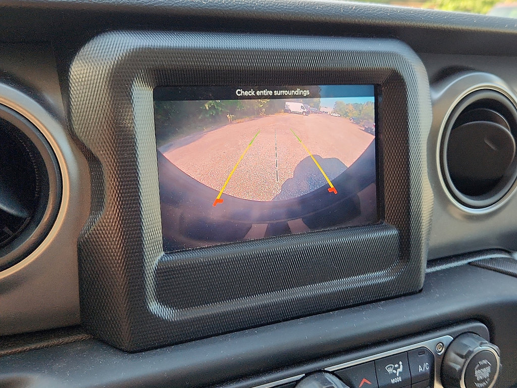 Used 2023 Jeep Wrangler Sport S image 25