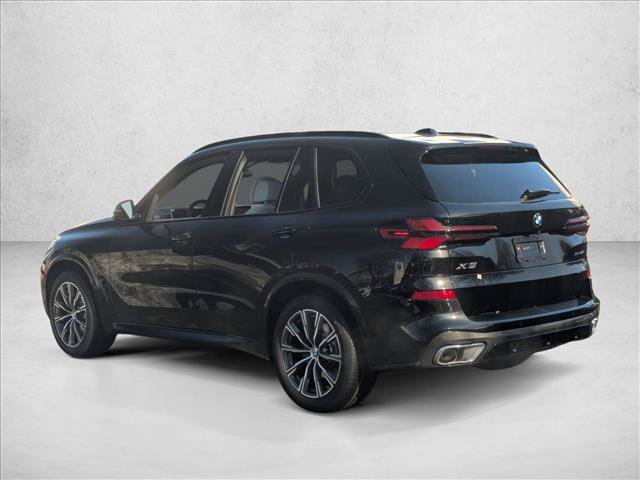 Used 2026 BMW X5 xDrive40i w/ M Sport Package AWD/4WD image 9