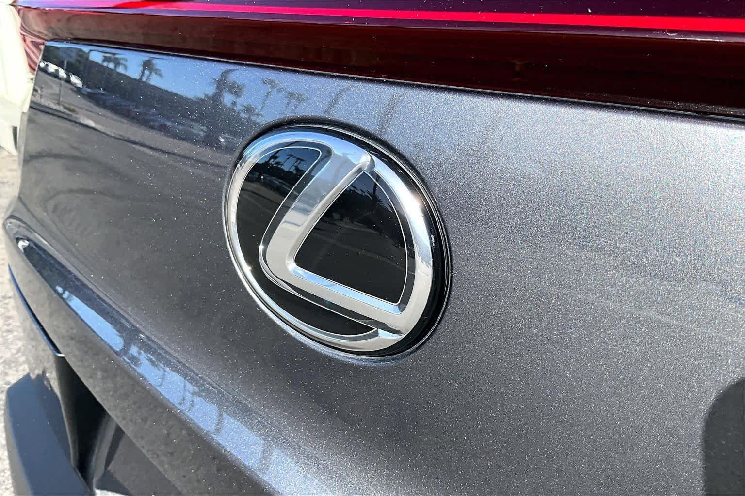 Certified 2024 Lexus UX 250h FWD image 29