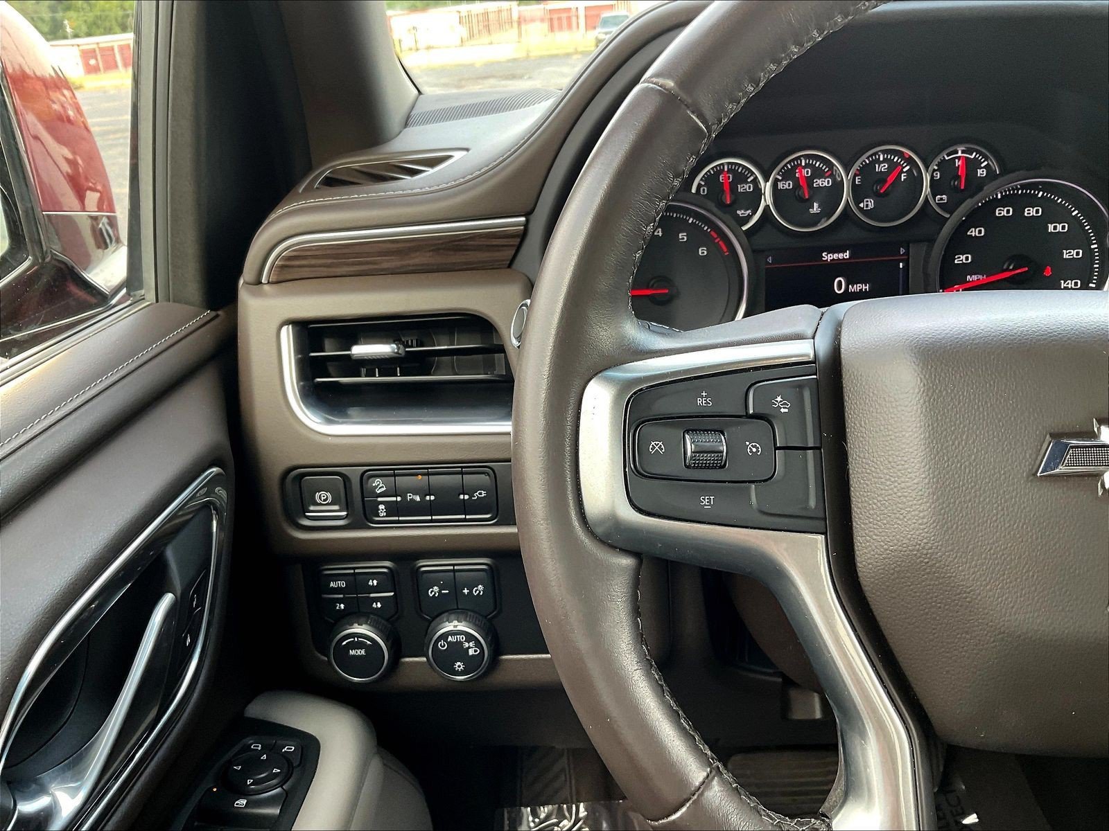 Used 2021 Chevrolet Tahoe Z71 AWD/4WD image 13