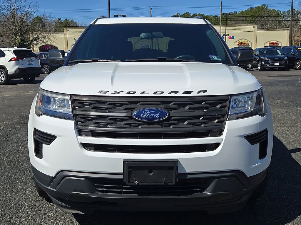 Used 2019 Ford Explorer XLT AWD/4WD image 2