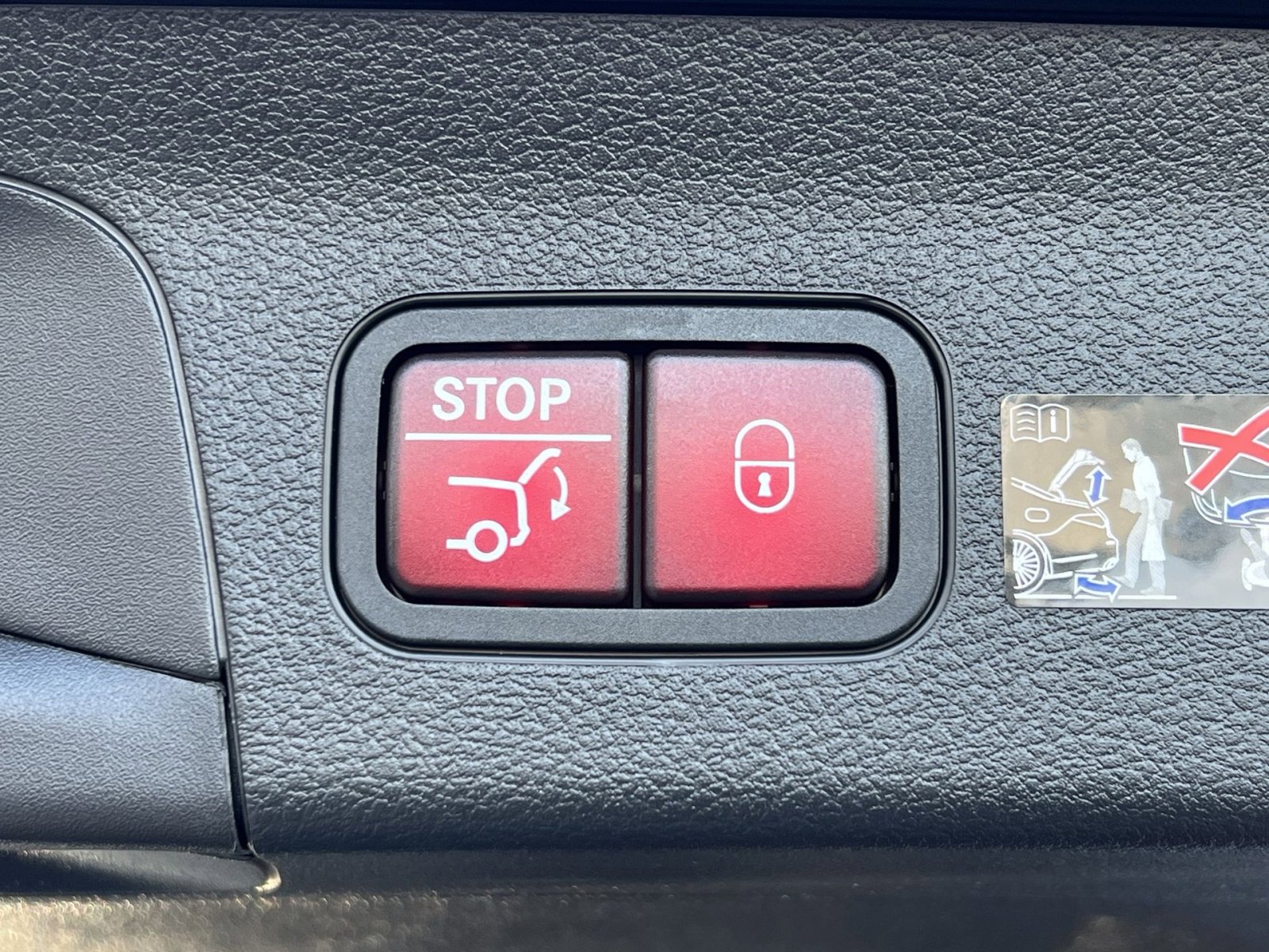 New 2026 Mercedes-Benz GLS 450 4MATIC image 26