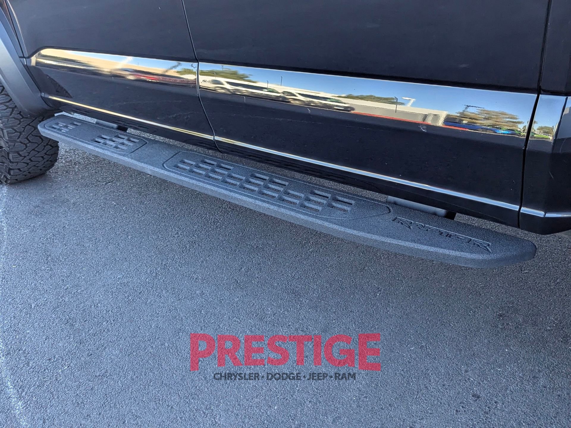 Used 2023 Ford F150 Raptor w/ Raptor Carbon Fiber Package image 11