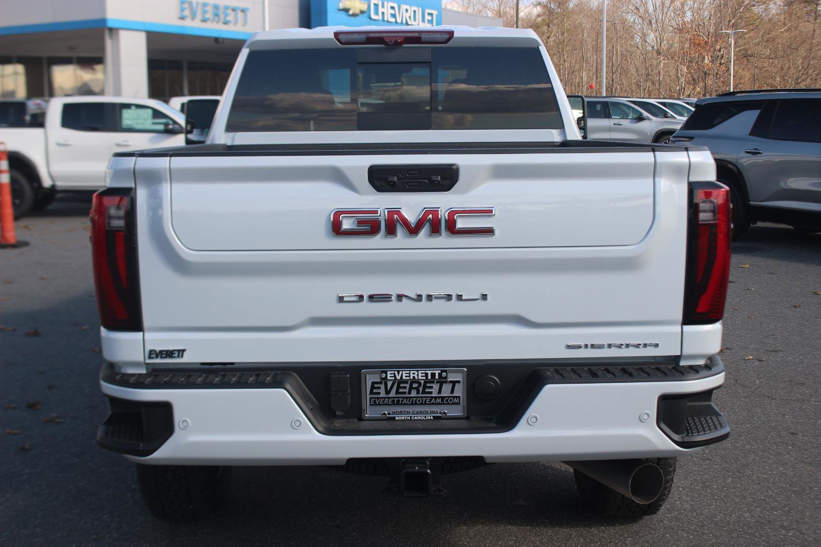 New 2026 GMC Sierra 2500 Denali w/ Denali Reserve Package image 6