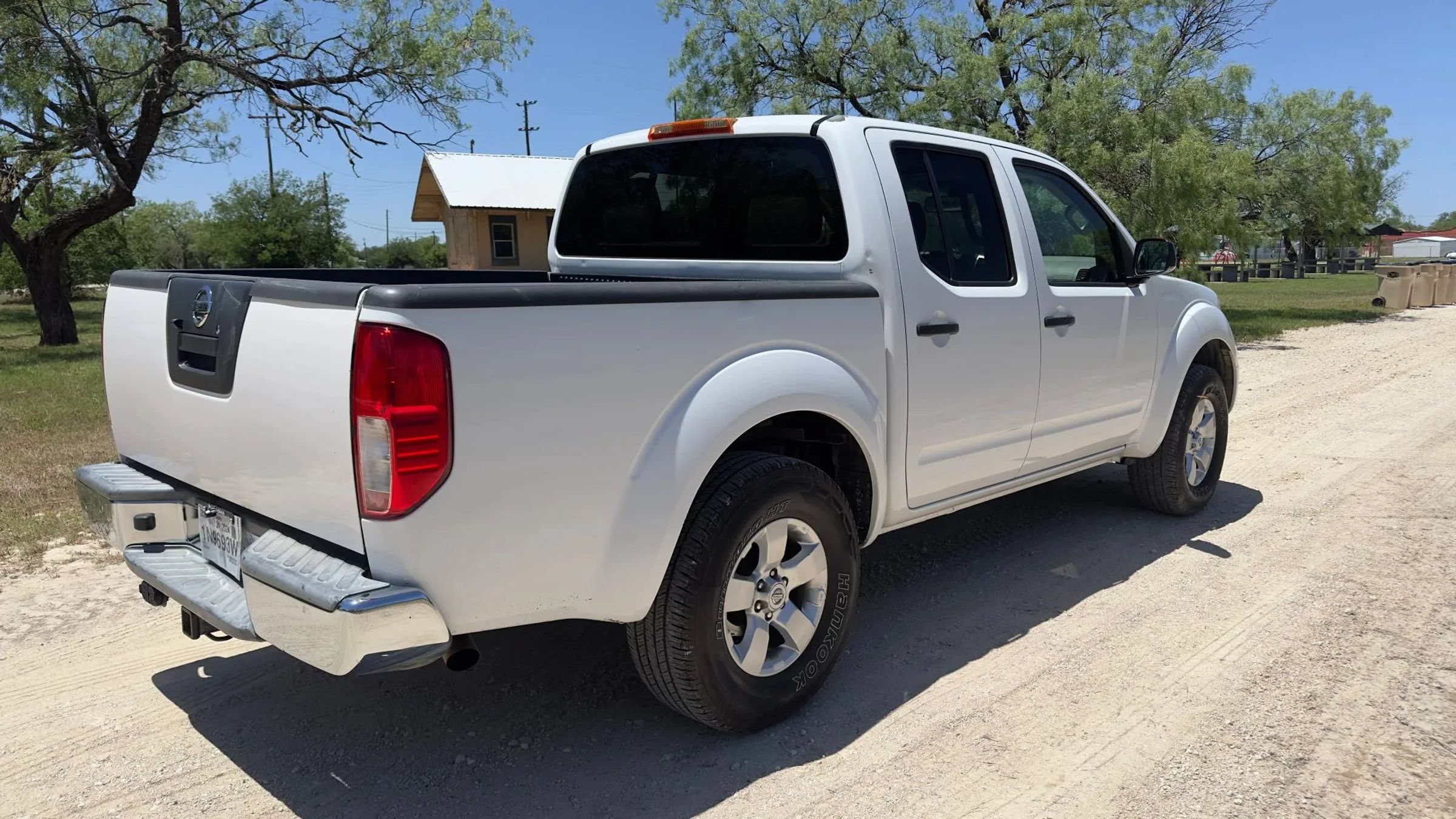 Used 2012 Nissan Frontier SV RWD image 7