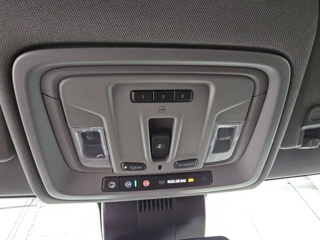 Certified 2024 GMC Sierra 1500 Denali AWD/4WD image 23