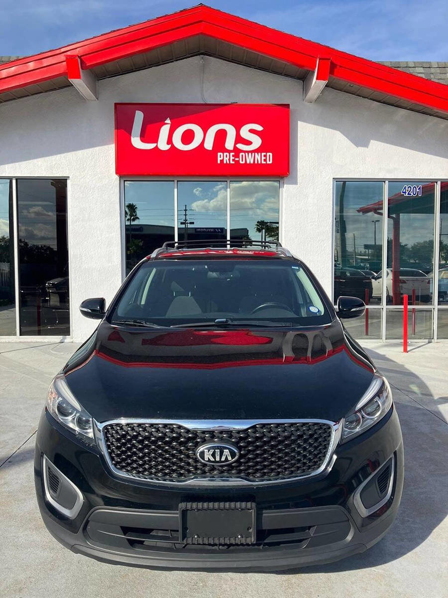 Used 2016 Kia Sorento LX 4dr SUV w/ LX Convenience Package image 1