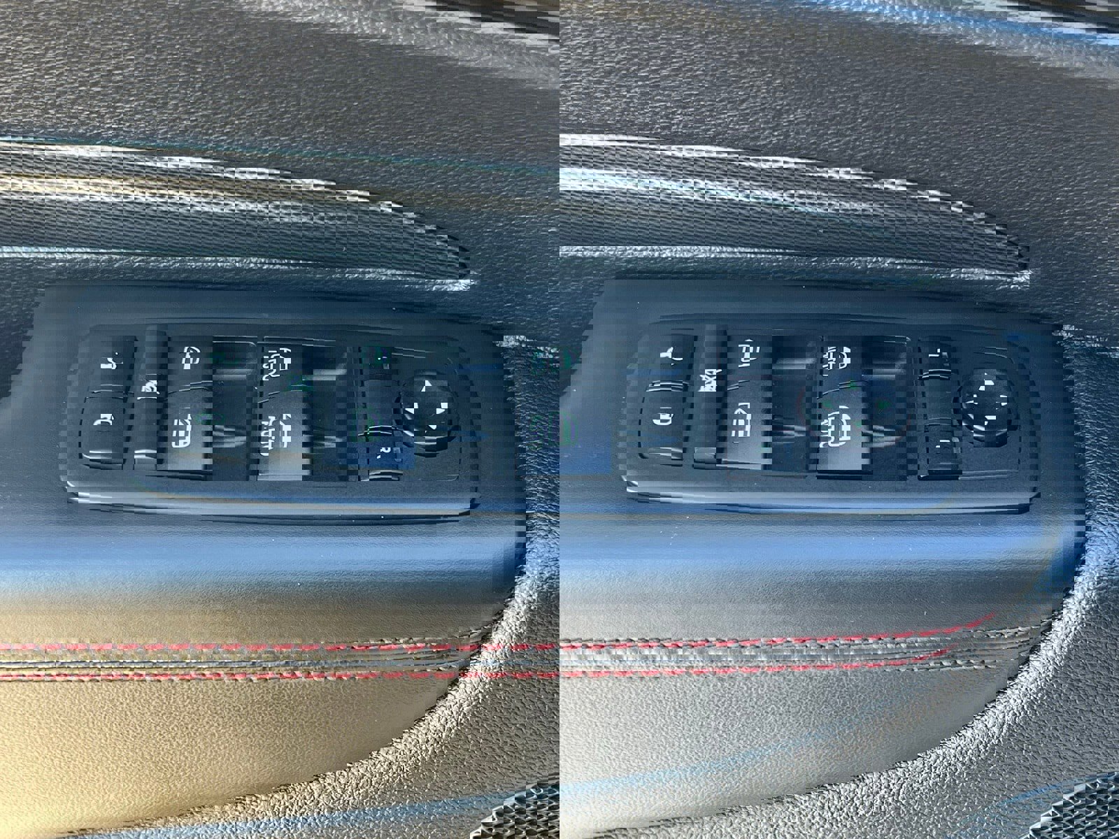 Used 2024 Dodge Durango GT image 28