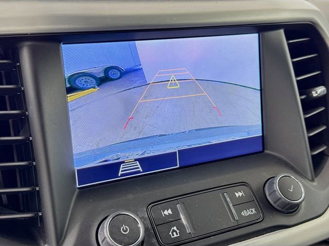 Used 2023 GMC Acadia SLE w/ Driver Convenience Package image 16