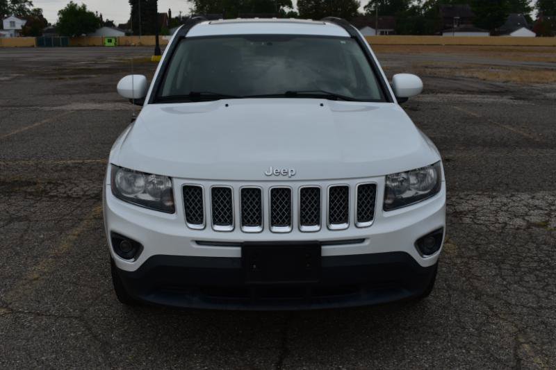 Used 2015 Jeep Compass High Altitude image 3