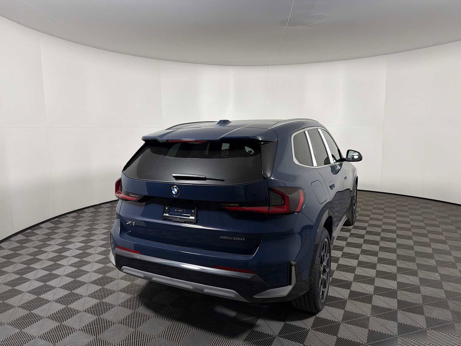 New 2026 BMW X1 xDrive28i w/ Technology Package image 9