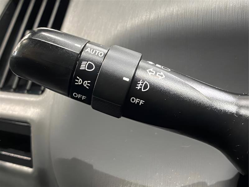 Used 2012 Toyota Prius V Five FWD image 19