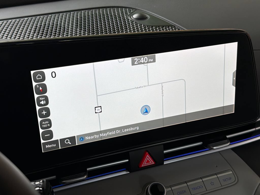 Used 2025 Hyundai Elantra Limited FWD image 7