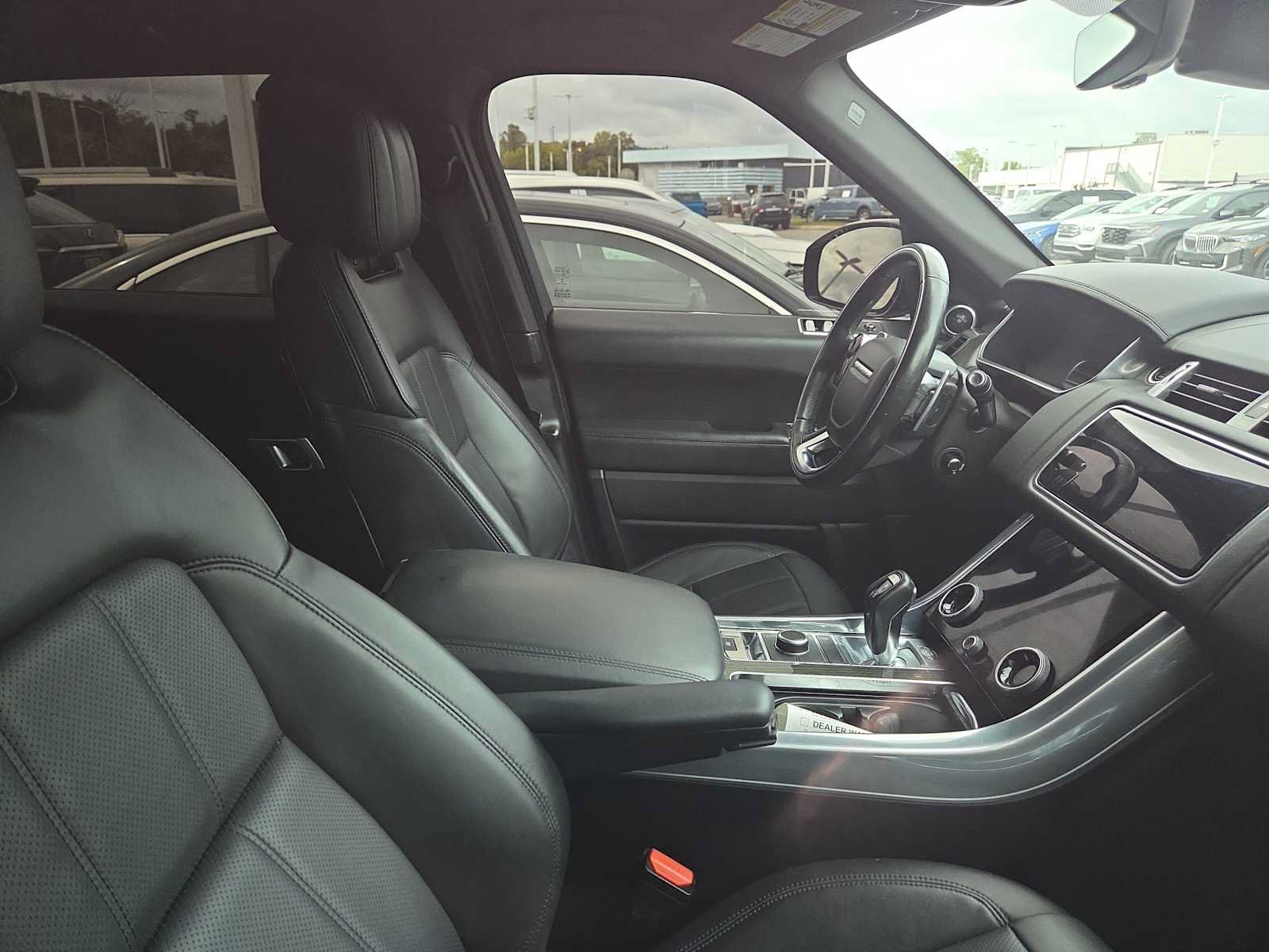 Used 2019 Land Rover Range Rover Sport Supercharged AWD/4WD image 4