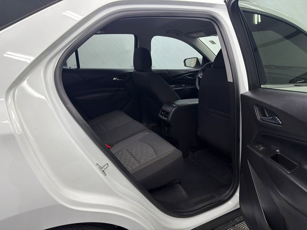 Used 2020 Chevrolet Equinox LT image 16