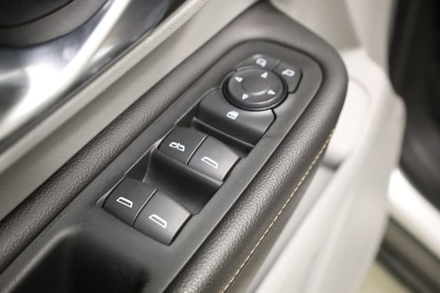 Used 2018 GMC Terrain SLT image 17