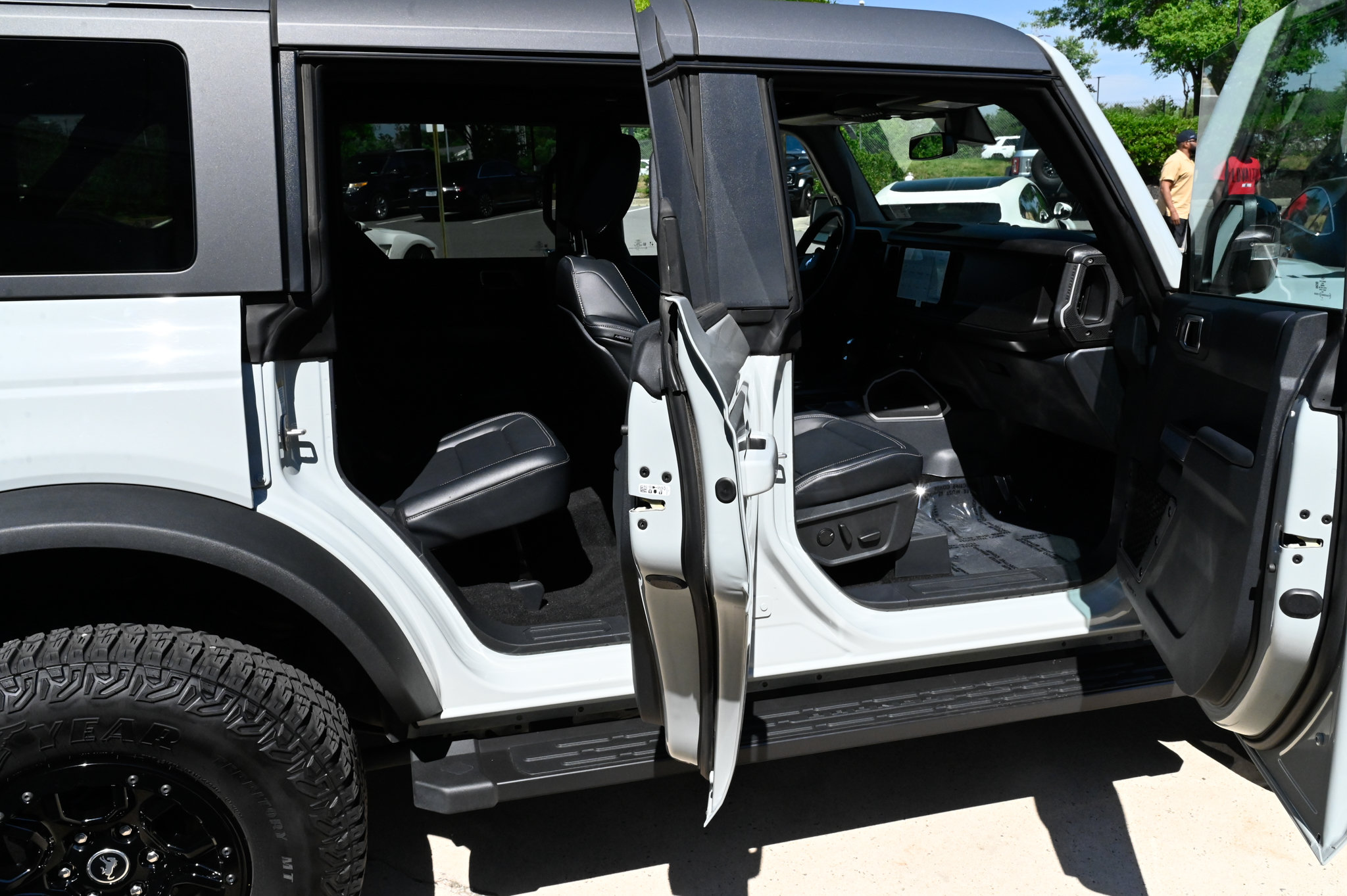 Used 2021 Ford Bronco First Edition AWD/4WD image 43