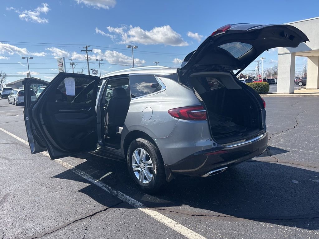 Used 2019 Buick Enclave Essence image 19