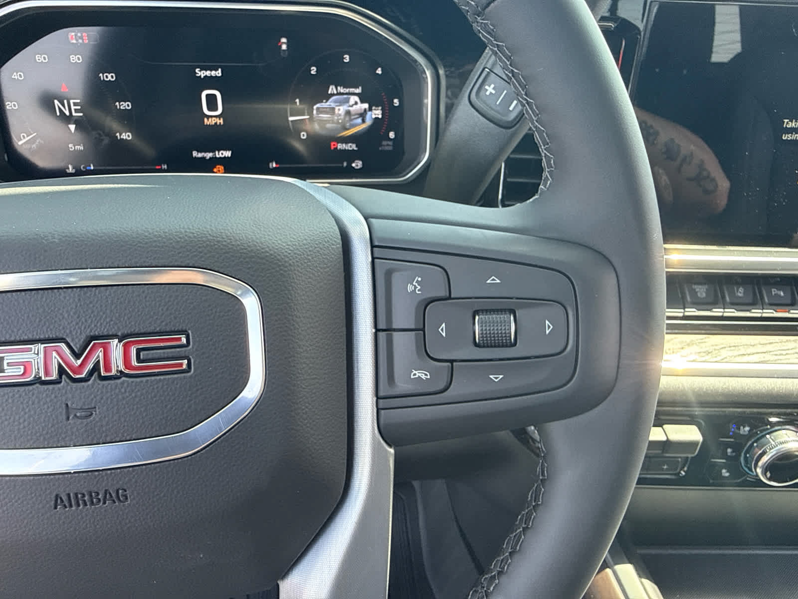 New 2026 GMC Sierra 3500 SLT w/ SLT Premium Package AWD/4WD image 19