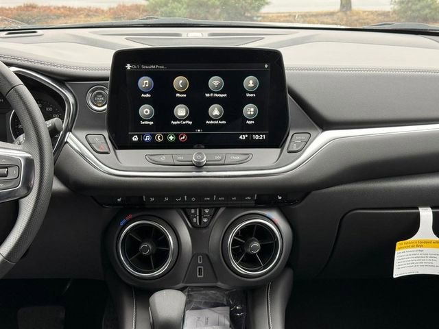 Used 2025 Chevrolet Blazer LT image 14