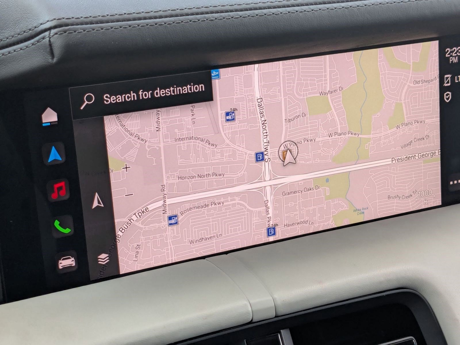 Used 2023 Porsche Taycan 4S image 18