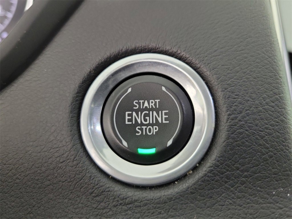 Certified 2023 Cadillac XT4 Sport image 31