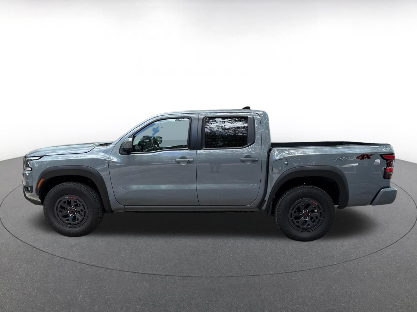 Used 2026 Nissan Frontier PRO-4X AWD/4WD image 8