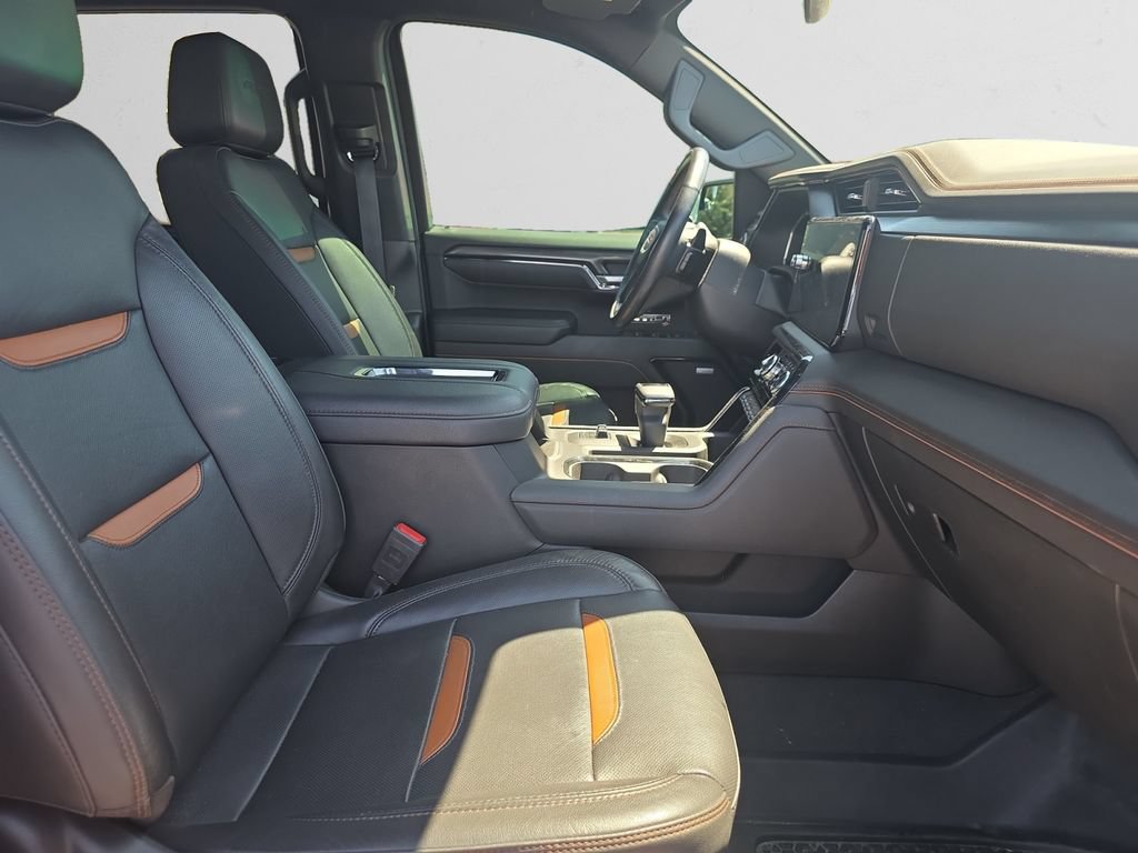 Used 2022 GMC Sierra 1500 AT4 w/ AT4 Preferred Package AWD/4WD image 17