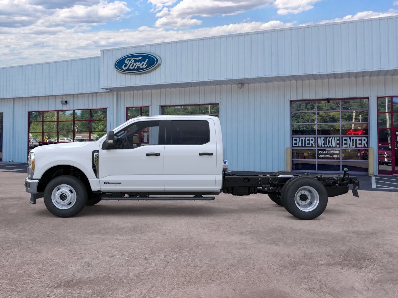 New 2026 Ford F350 XL w/ XL Chrome Package AWD/4WD image 3