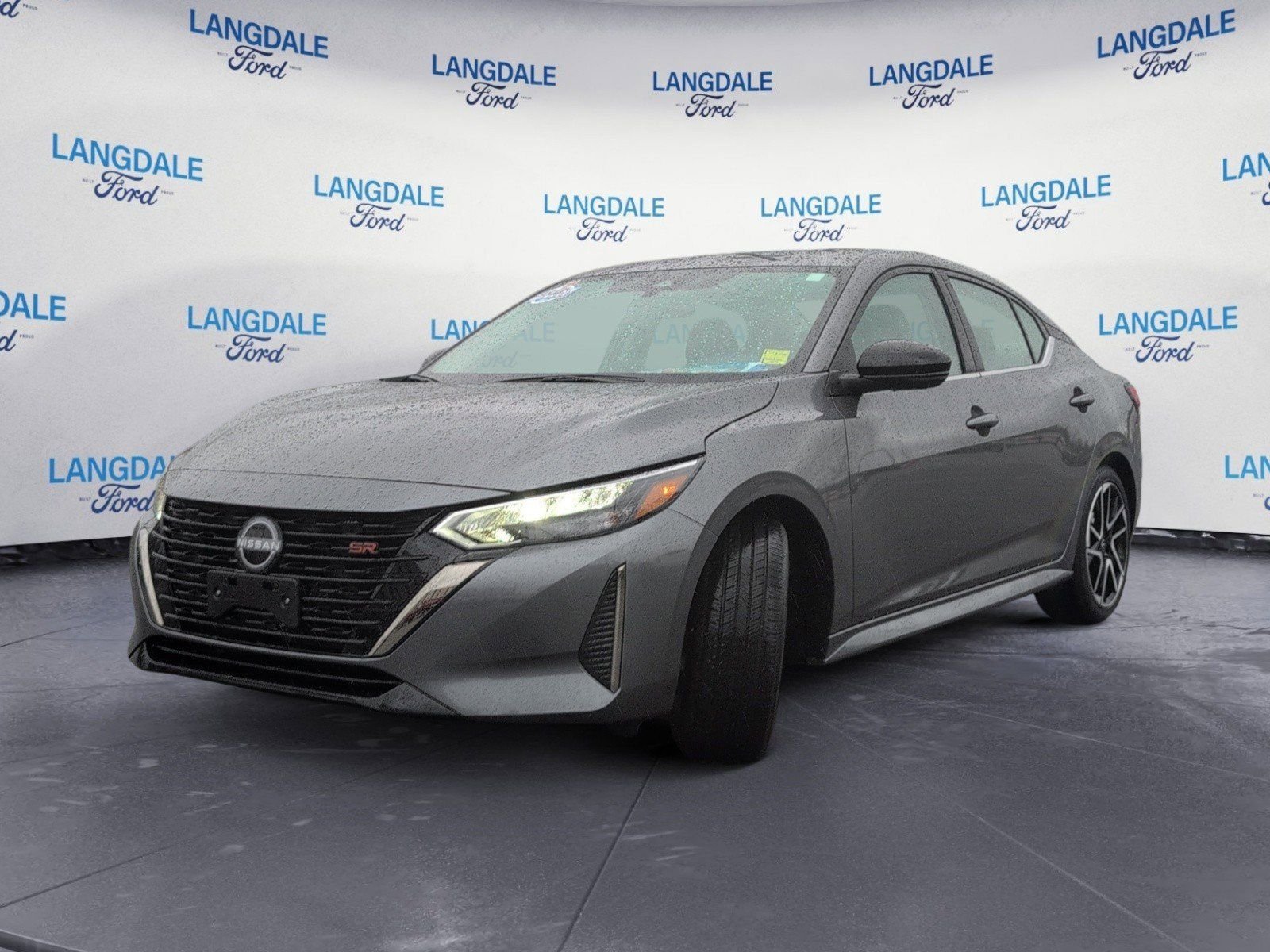 Used 2025 Nissan Sentra SR w/ SR Premium Package FWD image 11