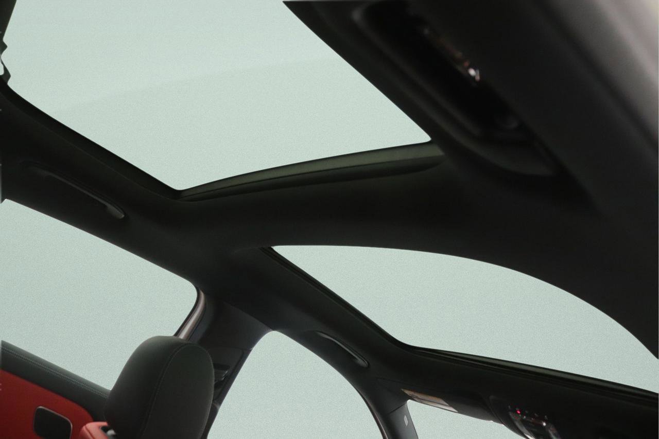 New 2026 Mercedes-Benz GLA 35 AMG 4MATIC image 12