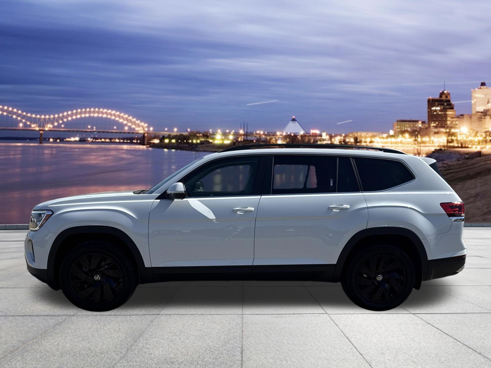 Used 2025 Volkswagen Atlas SE image 2