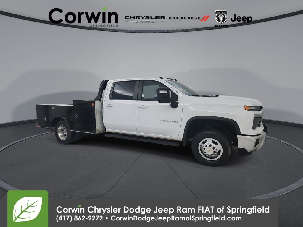 Used 2024 Chevrolet Silverado 3500 LT AWD/4WD image 1