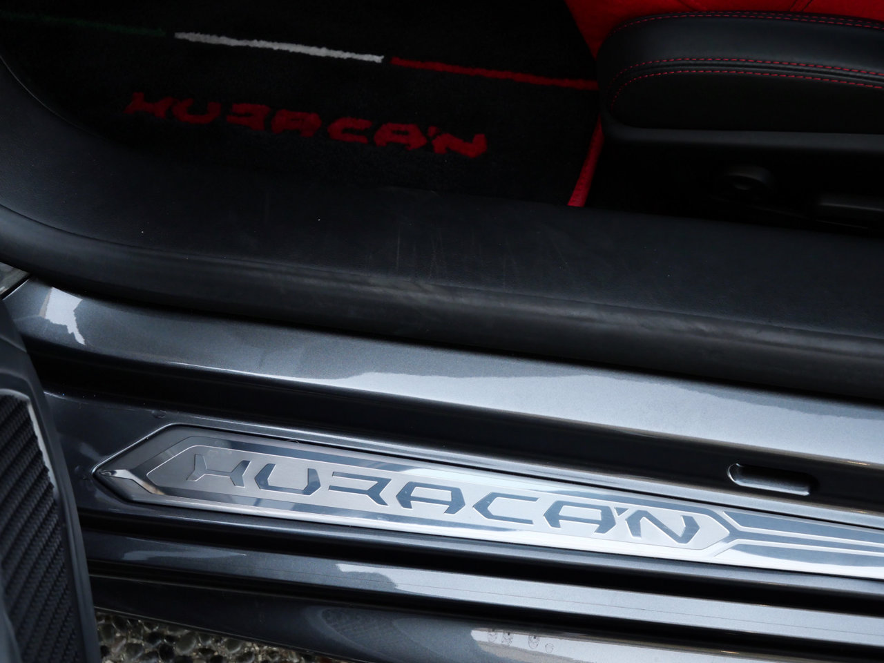 Used 2016 Lamborghini Huracan LP 580-2 RWD image 18