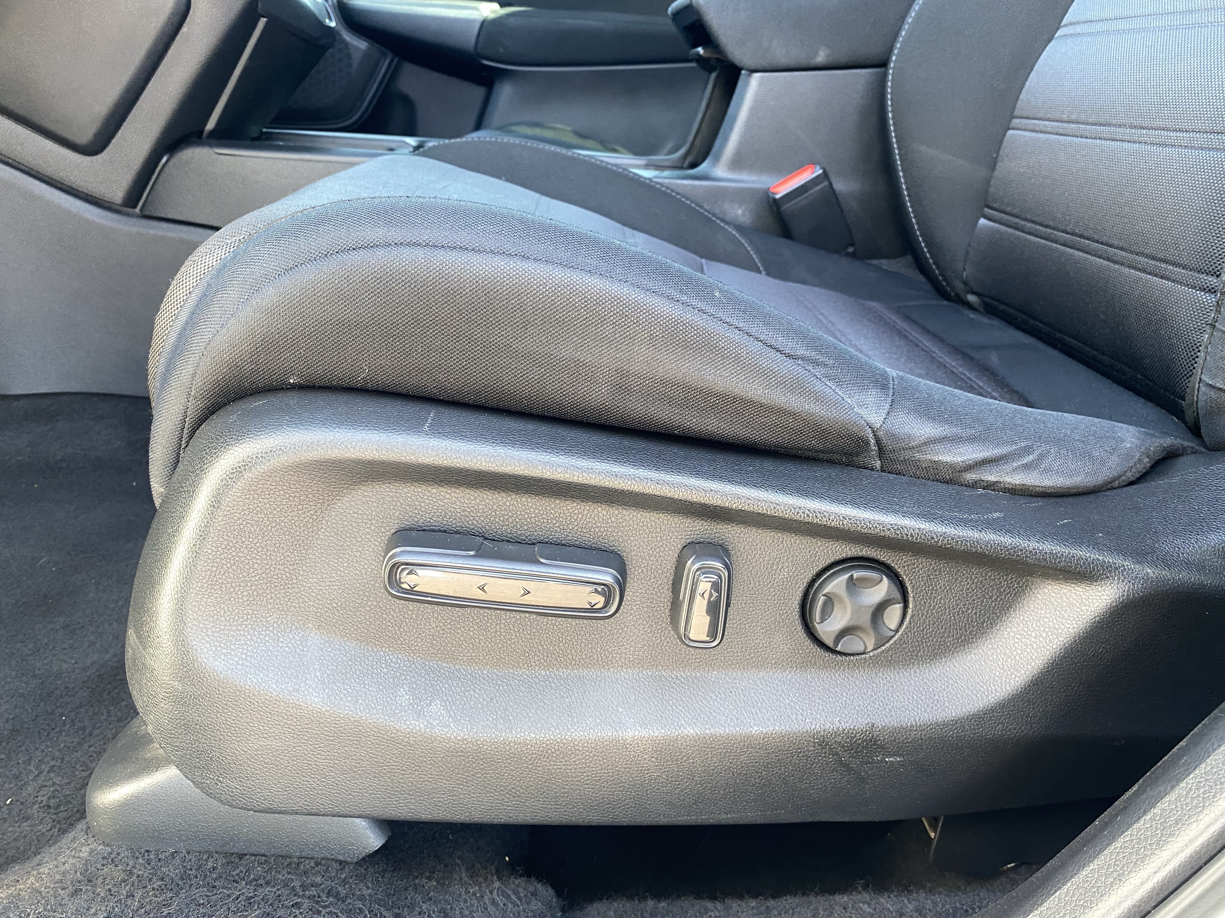 Used 2019 Honda CR-V EX image 21