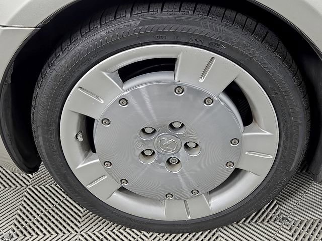 Used 2004 Lexus SC 430 Convertible image 8