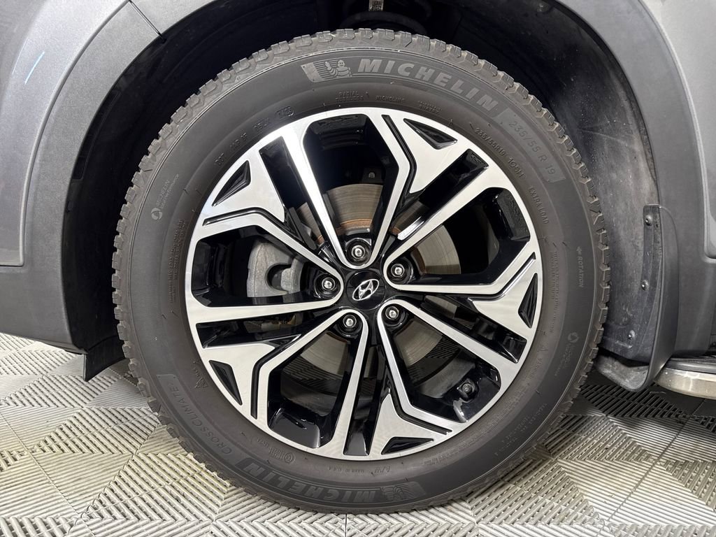 Used 2019 Hyundai Santa Fe Limited w/ Cargo Package FWD image 20