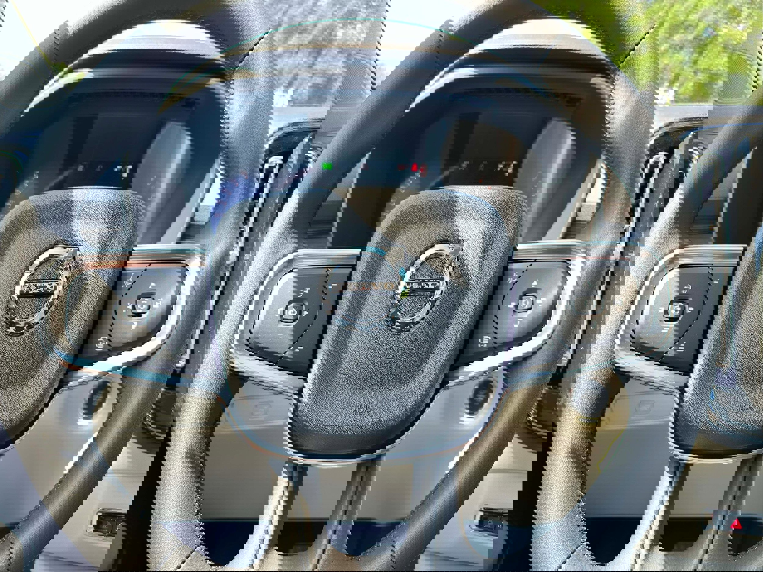 New 2026 Volvo XC40 B5 Plus w/ Protection Package Premier image 16